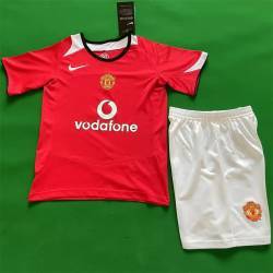 MANCHESTER UNITED 05/06 retro Equipación, poco stock, conjunto completo niños