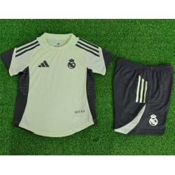 R.M. VERSION JUGADOR Entreno Equipación 2025-2026, conjunto completo niños