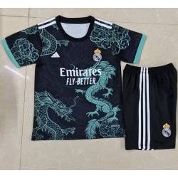 RM Especial W Equipación 2025-2026, conjunto completo niños