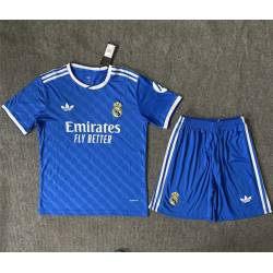 Equipacion de Adulto completa RM tercera Equipación 2025-2026