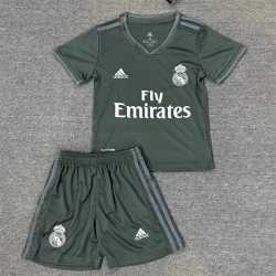 RM Especial Equipación 2026-2027, conjunto completo niños